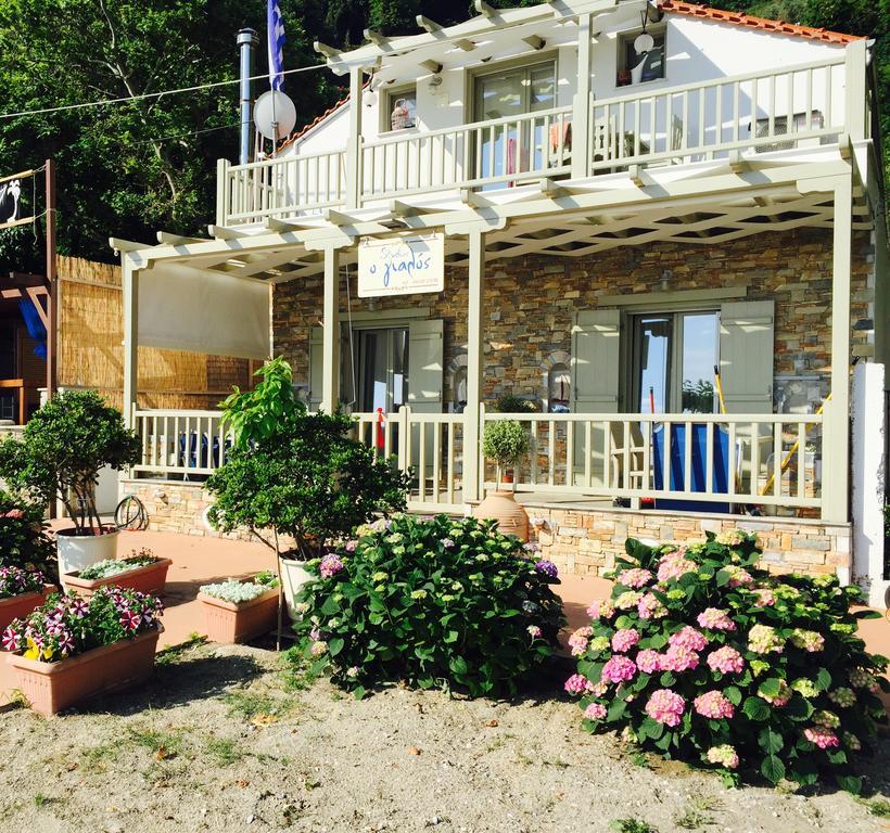 Studios Yalos Chorefton Exterior photo